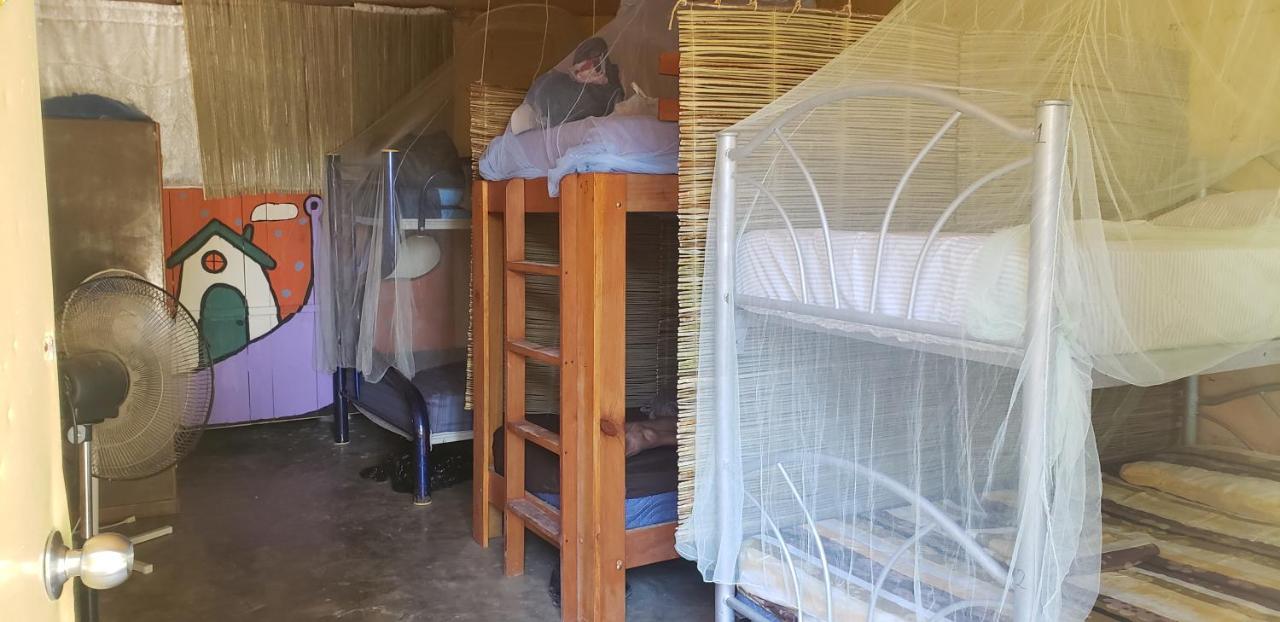 Hostal Y Camping Las G Bacalar Buitenkant foto